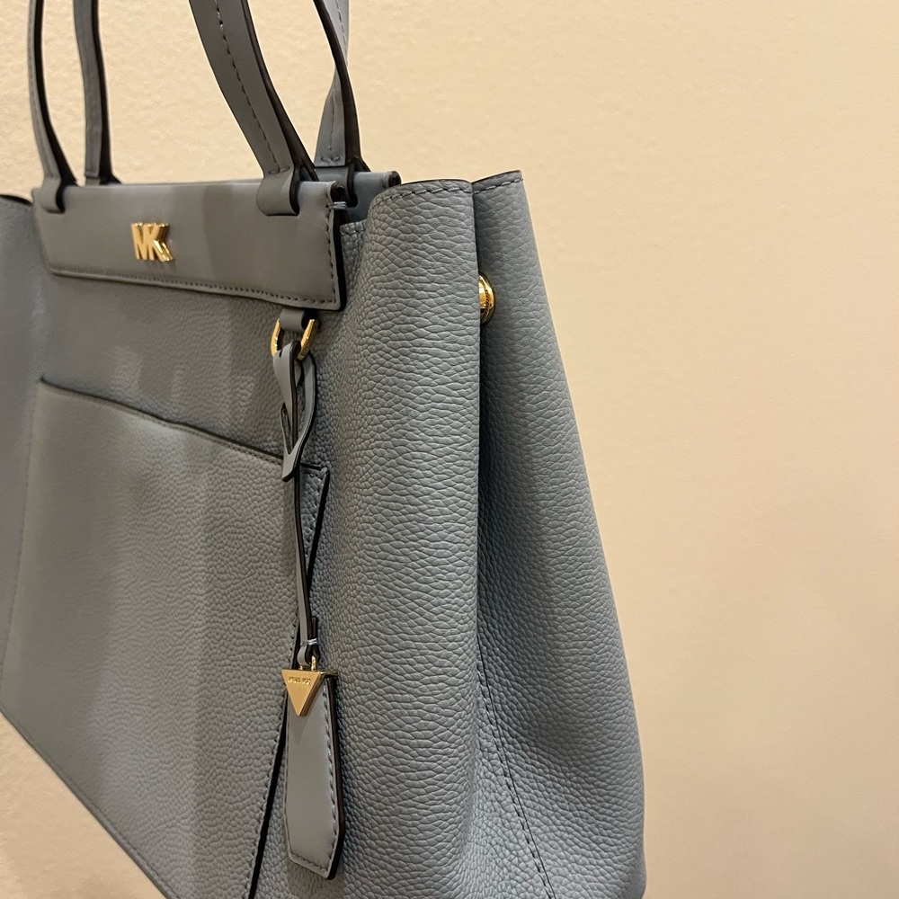 Michael Kors Sky Blue Tote Bag - Picture 14 of 14